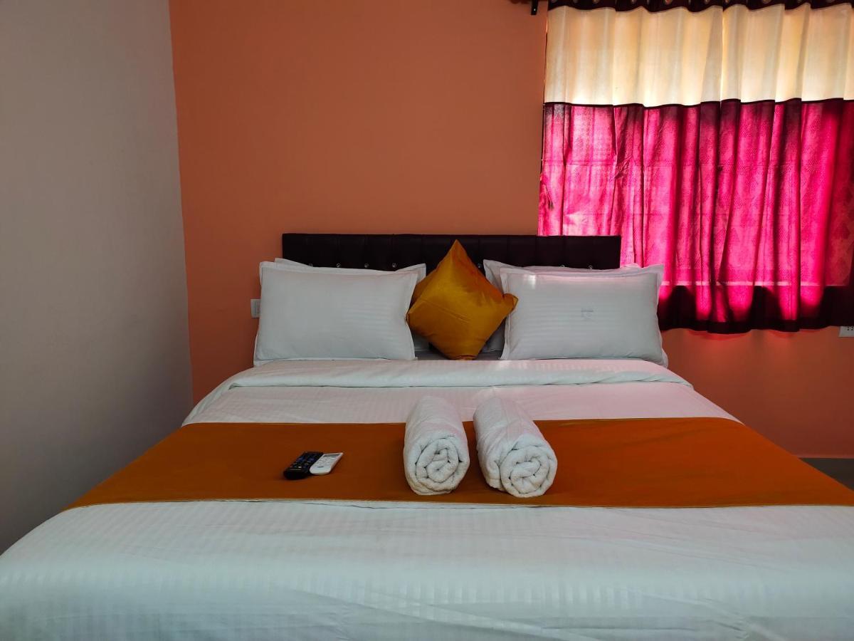 Hotel Om Baga Residency Exteriér fotografie